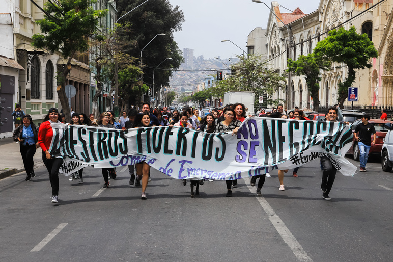 AR 4 Peaceful Protest Chile 11 2019