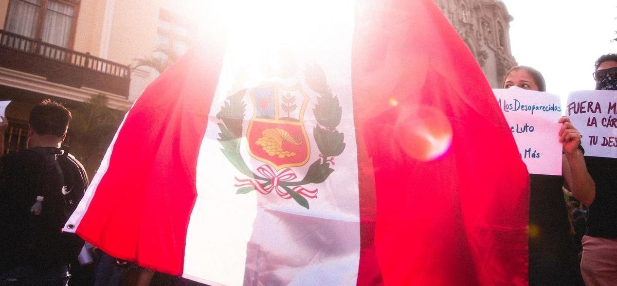 Peru flag Álvaro Palacios