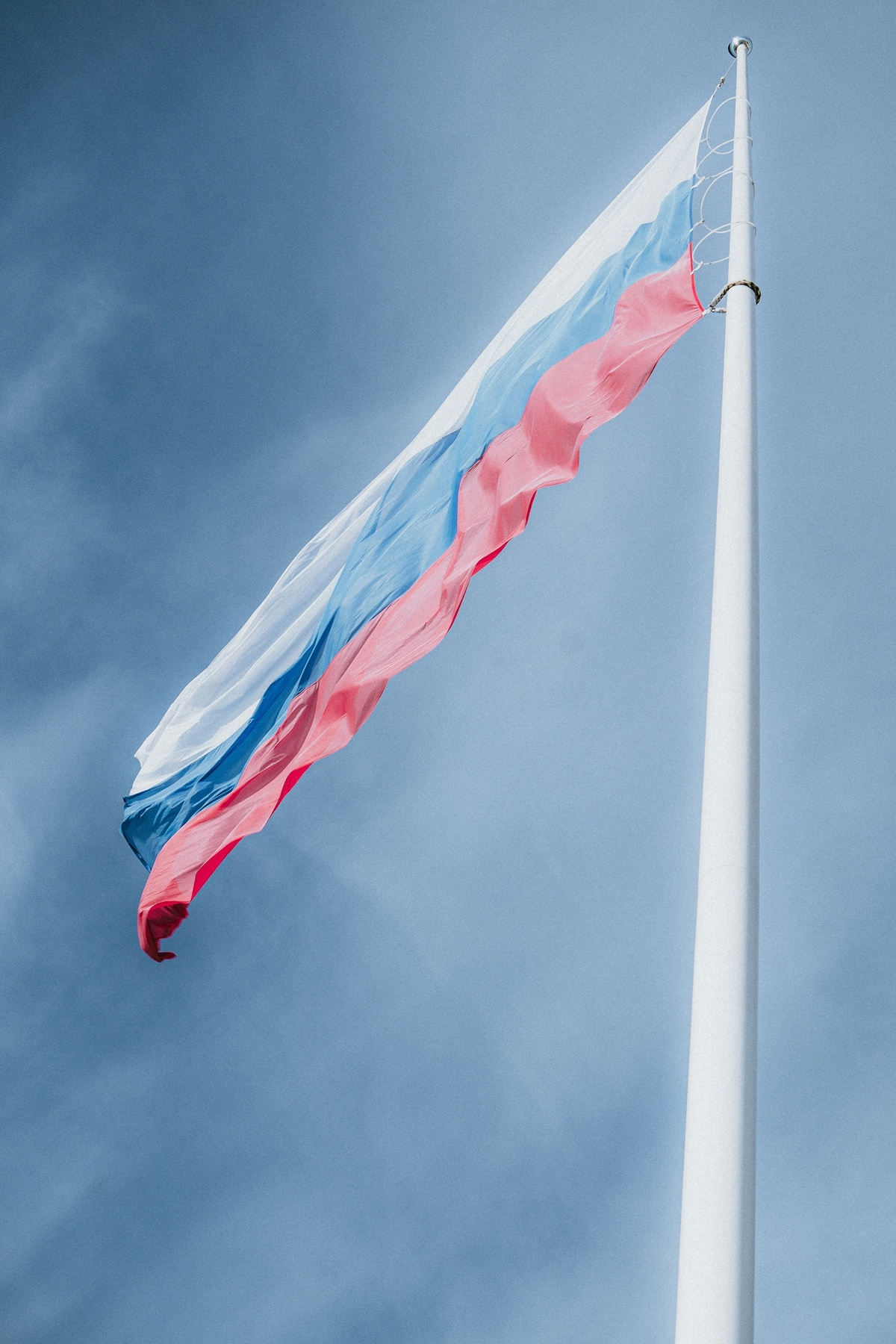 Sergey beschastnykh D Wx Xi Cwjbn A unsplash / russia flag