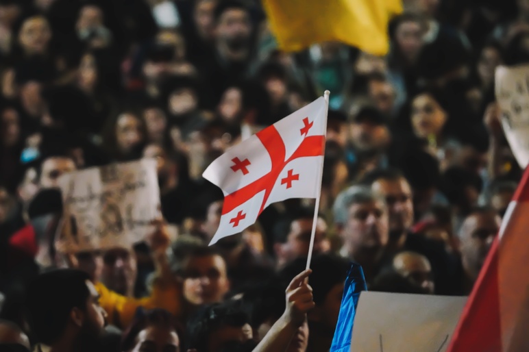 Shutterstock 2465945789