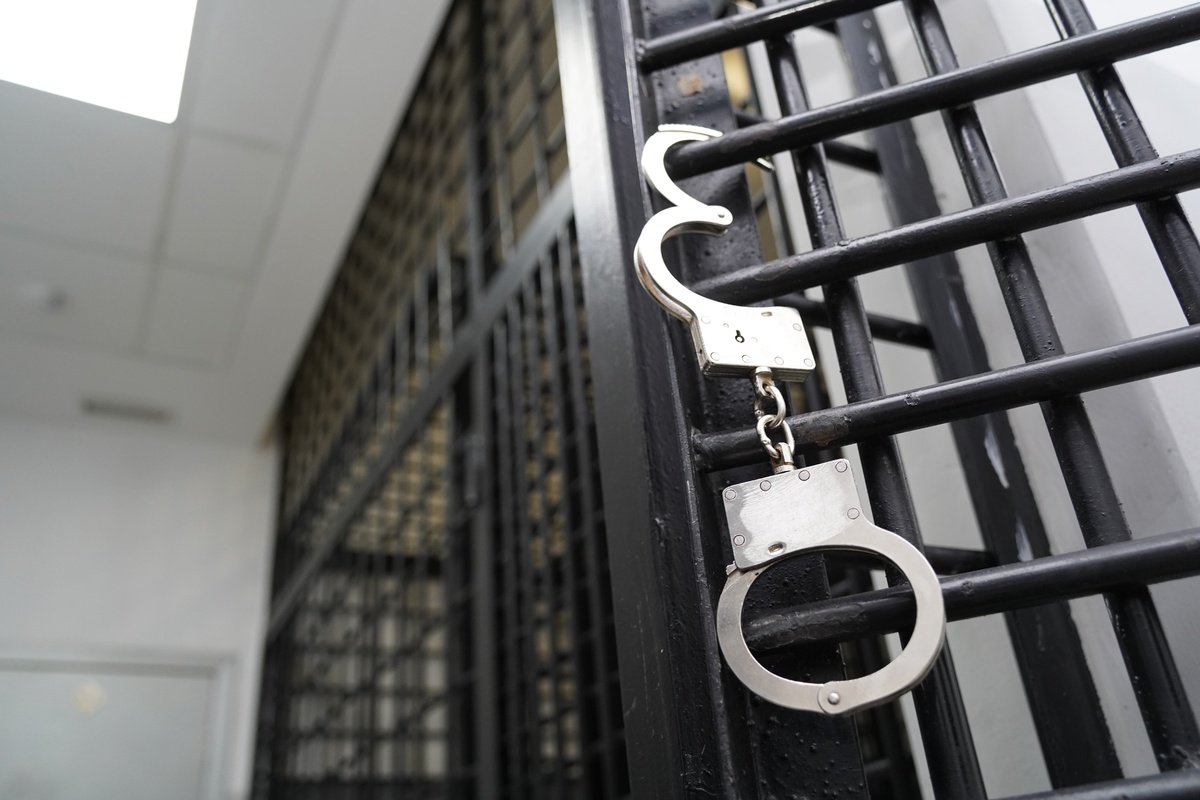 Shutterstock 2096508544