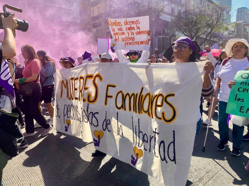 Mujeres_familiares_México