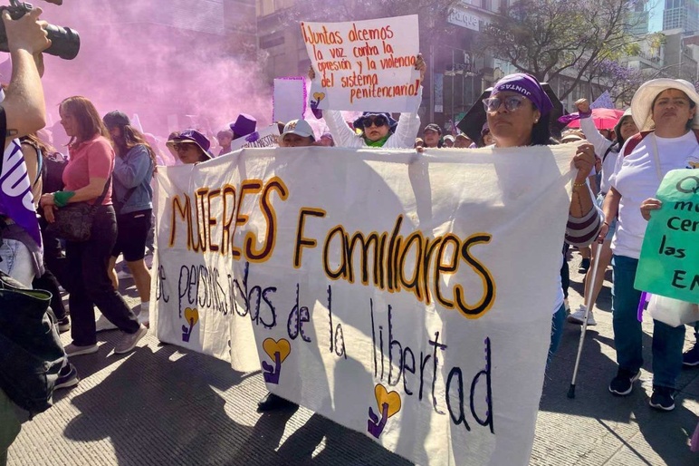 Mujeres_familiares_México
